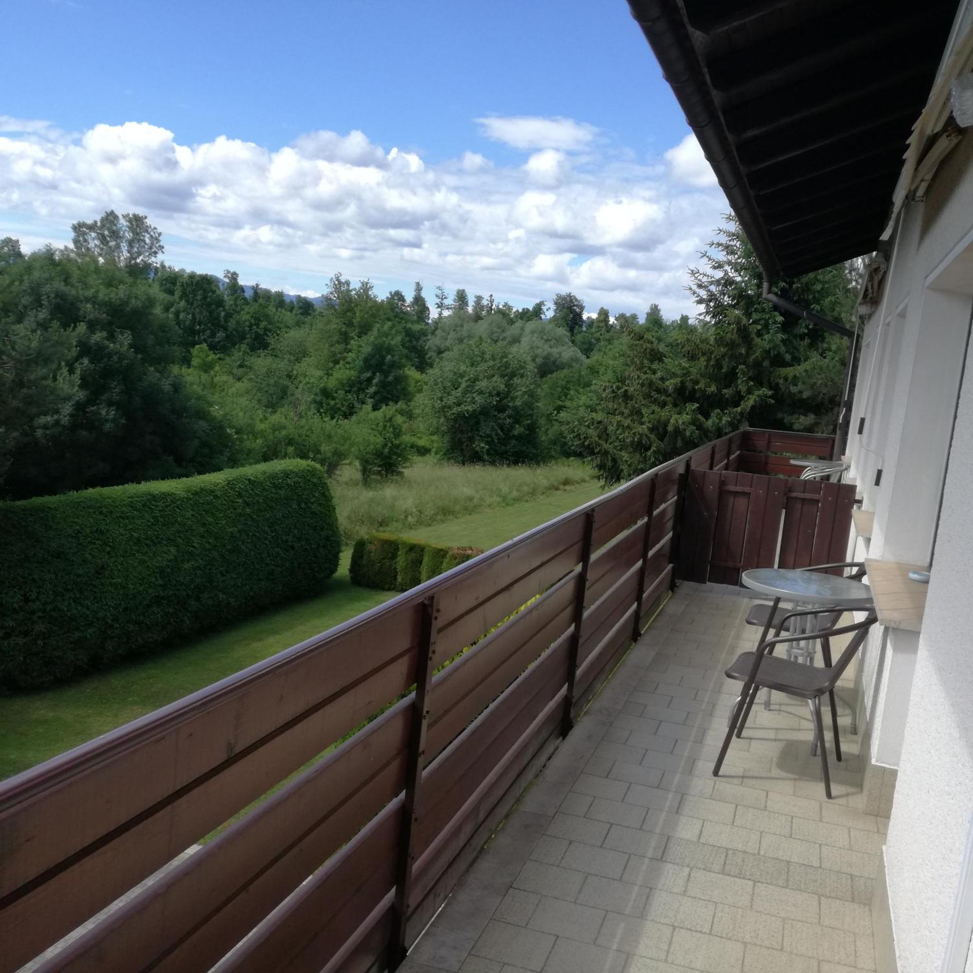 Rooms Kapelj Postojna Ruang foto